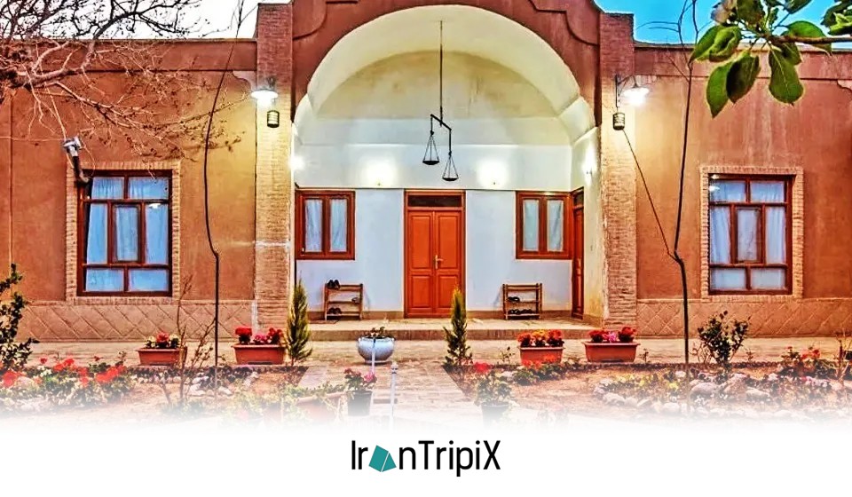 Banou & Baba Hassan Eco Lodge Qaen