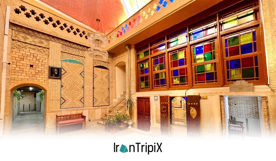 Traditional Five Doors Hotel Shiraz
