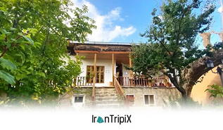 Traditional House of Flowers Hotel Shahr e Babak